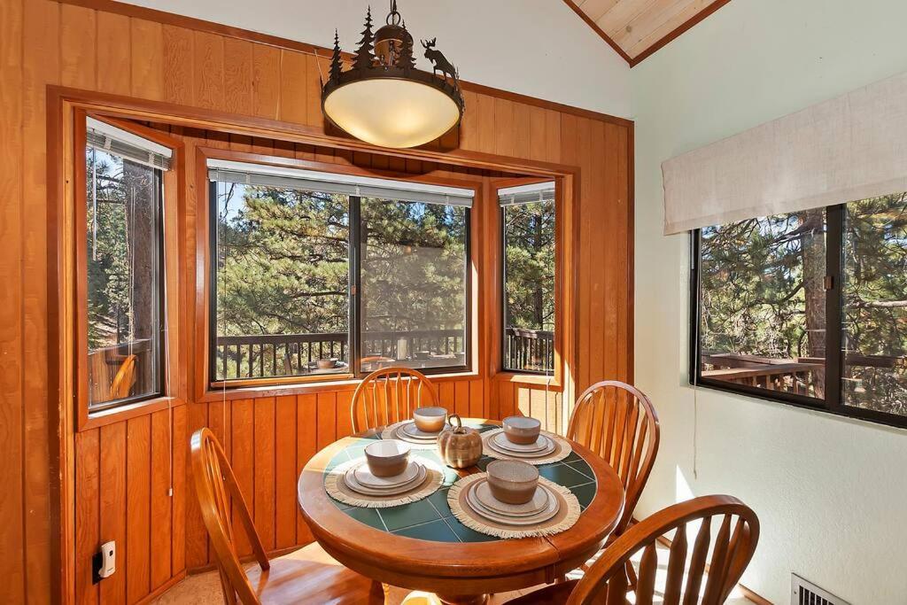 Villa Everwood Serenity Treehouse Ontrail Head/Sledding Big Bear Lake Exterior foto
